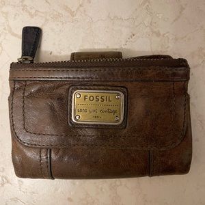 Vintage FOSSIL Women's Cora or Emory Soft Brown Leather Clutch Wallet